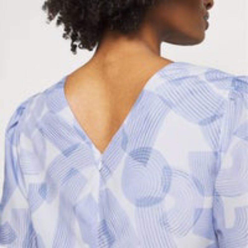Printed Ruched Front Dress - New With Tags - NEVER WORN - White/Blue Multi - Picture 5 of 9